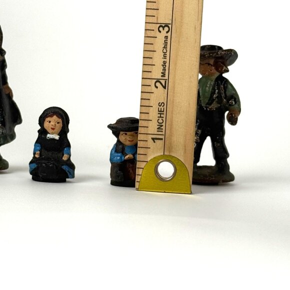 Vintage Cast Iron Amish Family 4 Piece Figurine Set Hand-Painted Folk Art Toys - Picture 7 of 7